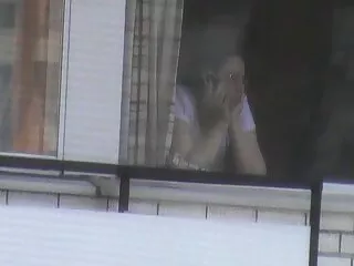 Gebonden mannelijke slaaf heeft zijn penis analesexfilms getekend